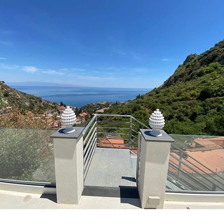 Suite Apartments Branco - Infinity Pool & Sea View - 5 Minuti Dal Centro Taormina Bagian luar foto