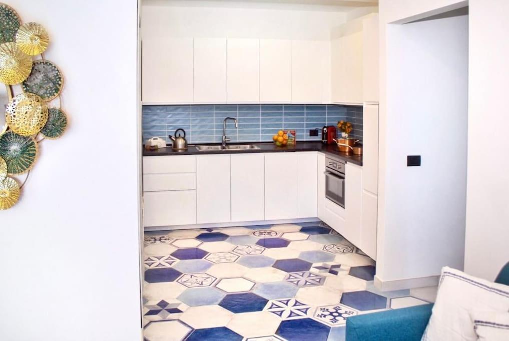 Suite Apartments Branco - Infinity Pool & Sea View - 5 Minuti Dal Centro Taormina Bagian luar foto